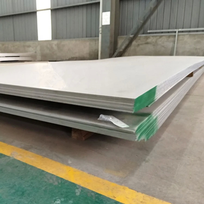 Endüstriyel uygulamalar için genişliği 500 - 3000 mm olan paslanmaz çelik levha